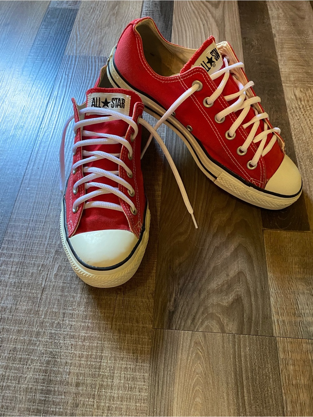 Converse Red Low-Top Canvas Sneakers - Picture 1 of 6